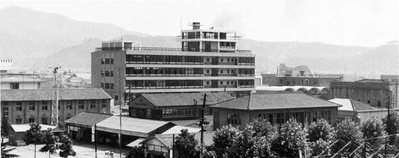 昭和34年8月 市庁舎完成